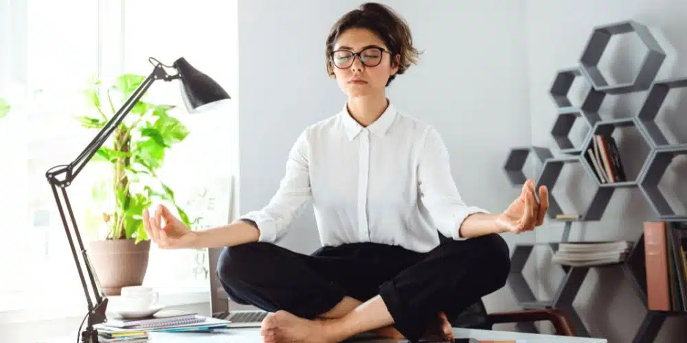 Internal image to control stress